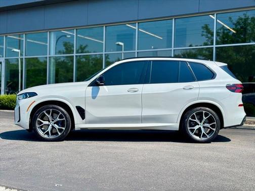 2024 BMW X5 M60i