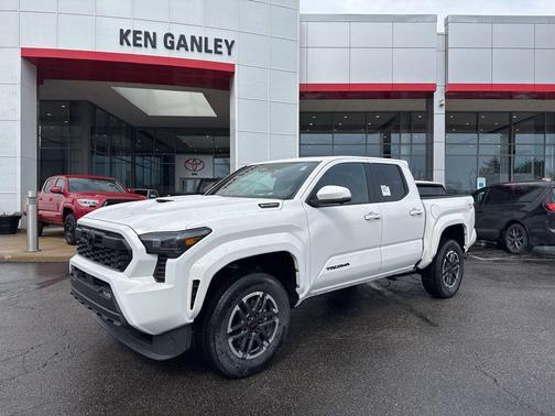 Ice 2026 Toyota Tacoma Hybrid TRD Sport