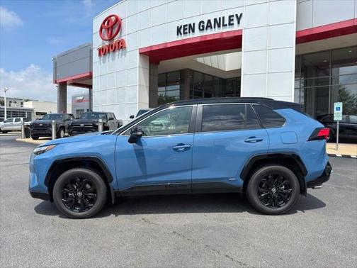 2023 Toyota RAV4 Hybrid SE