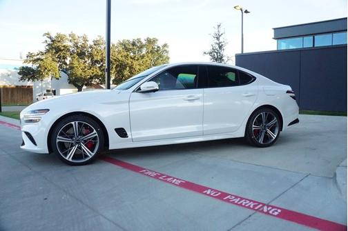 2025 Genesis G70 3.3T Sport Advanced