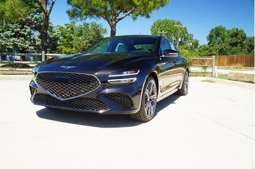2025 Genesis G70 2.5T