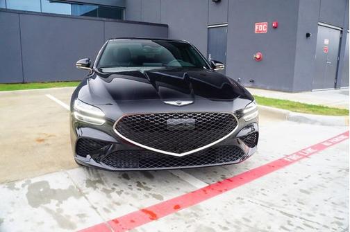 2025 Genesis G70 2.5T