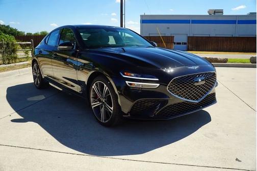 2025 Genesis G70 2.5T
