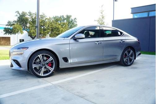 2025 Genesis G70 2.5T