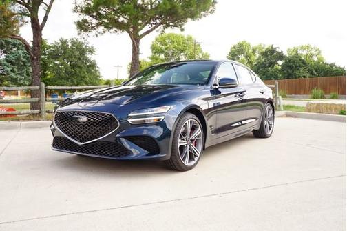 2025 Genesis G70 2.5T