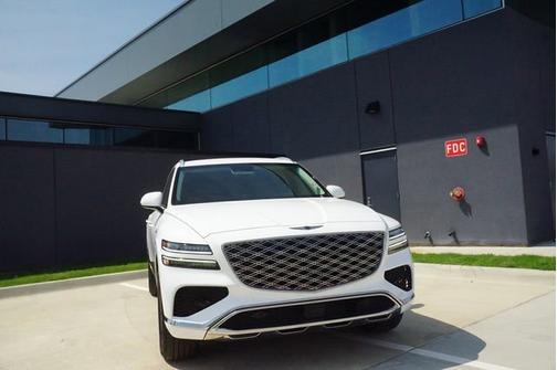 2025 Genesis GV80 2.5T