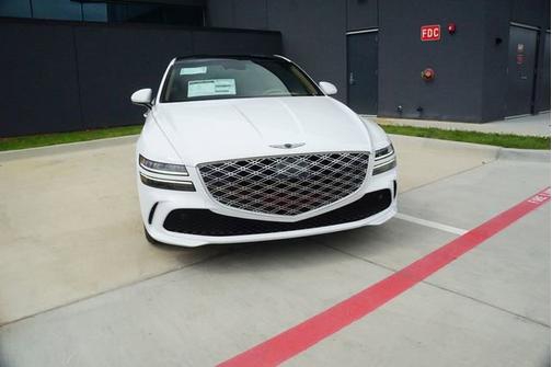 2025 Genesis G80 2.5T Advanced