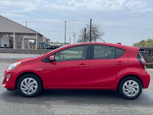 2016 Toyota Prius c Two