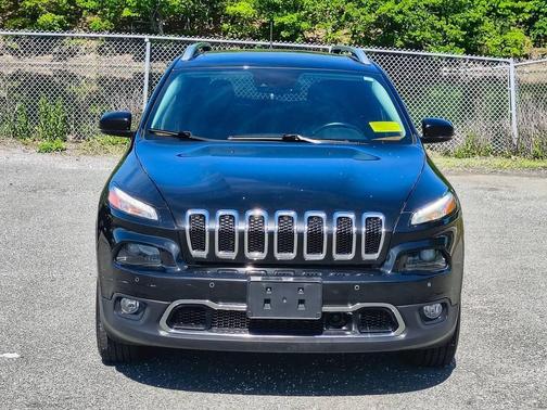 Brilliant Black Crystal Pearlcoat 2016 Jeep Cherokee Limited