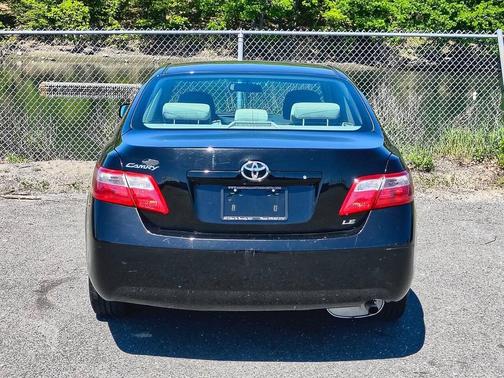 Black 2009 Toyota Camry LE