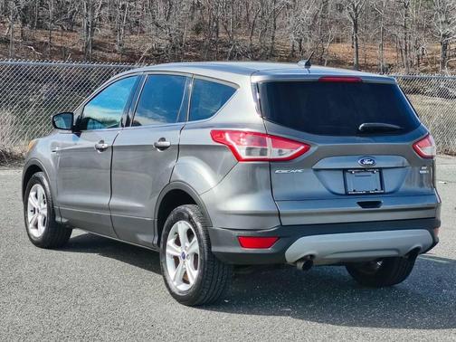 Sterling Gray Metallic 2014 Ford Escape SE