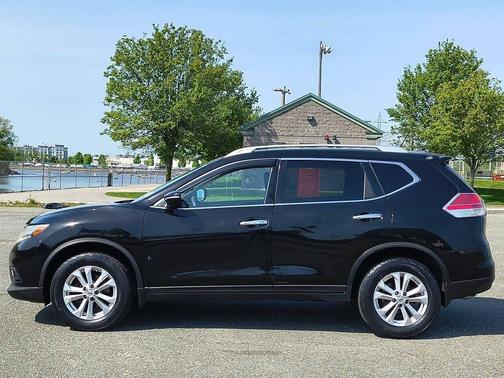 Super Black 2015 Nissan Rogue SV