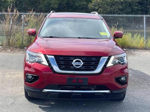 2019 Nissan Pathfinder SL