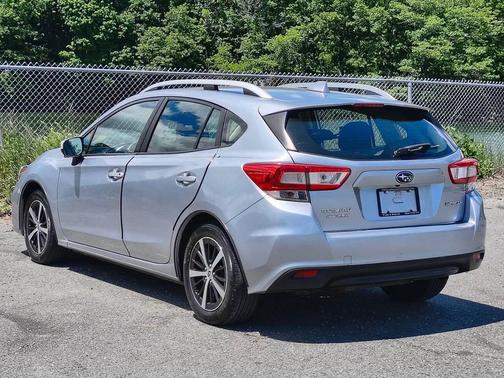 Ice Silver Metallic 2019 Subaru Impreza 2.0i Premium