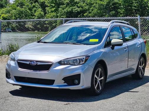 Ice Silver Metallic 2019 Subaru Impreza 2.0i Premium