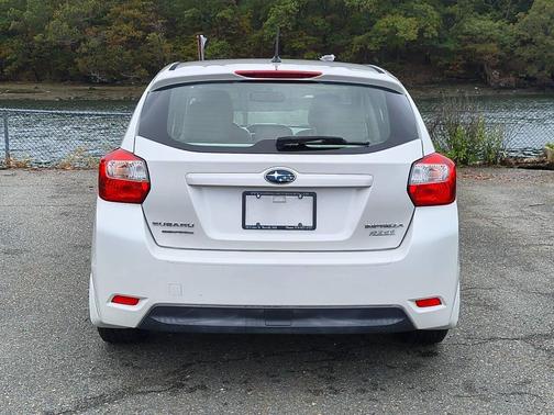 2012 Subaru Impreza 2.0i Limited