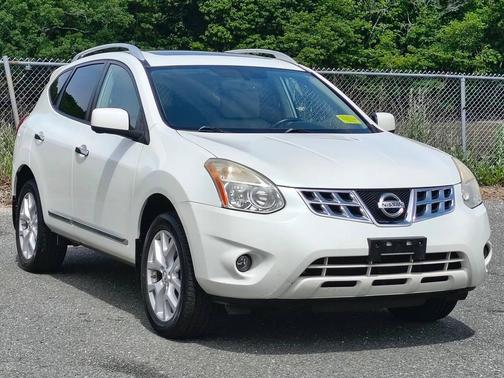 Pearl White 2013 Nissan Rogue SV w/SL Pkg