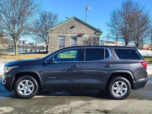 2017 GMC Acadia SLE-1