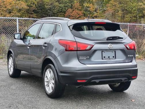 2018 Nissan Rogue Sport SV