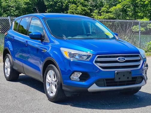 Lightning Blue 2017 Ford Escape SE