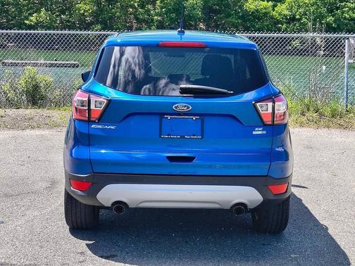 Lightning Blue 2017 Ford Escape SE