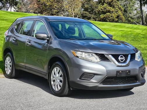 Gun Metallic 2014 Nissan Rogue S