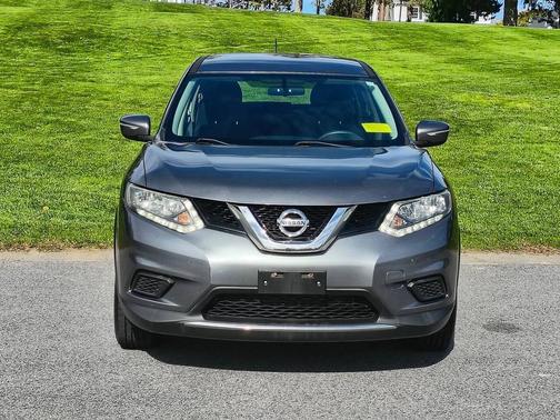 Gun Metallic 2014 Nissan Rogue S