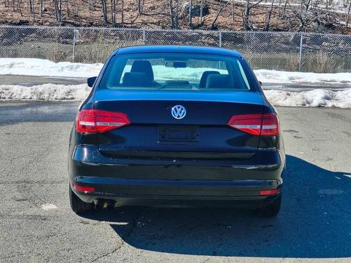 2015 Volkswagen Jetta 2.0L S