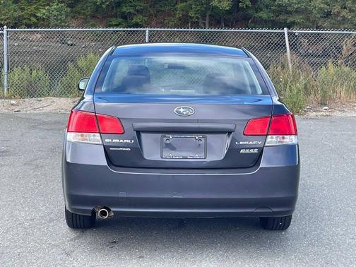 2010 Subaru Legacy Base