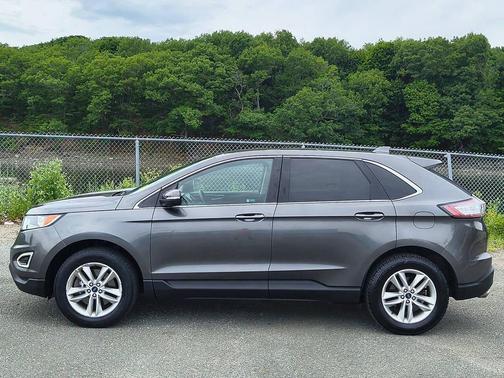Magnetic 2016 Ford Edge SEL