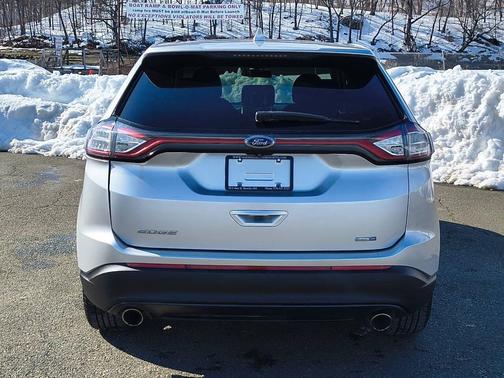 2016 Ford Edge SE