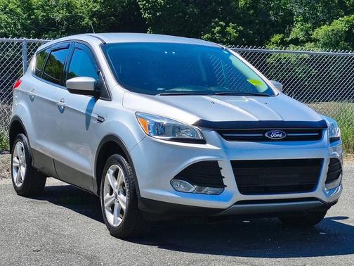 Ingot Silver 2016 Ford Escape SE