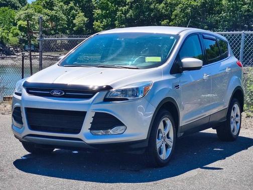 Ingot Silver 2016 Ford Escape SE