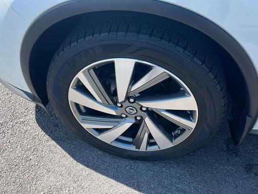 Pearl White Tricoat 2019 Nissan Murano SL