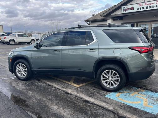 2022 Chevrolet Traverse LT Cloth