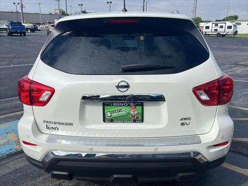 2017 Nissan Pathfinder SV