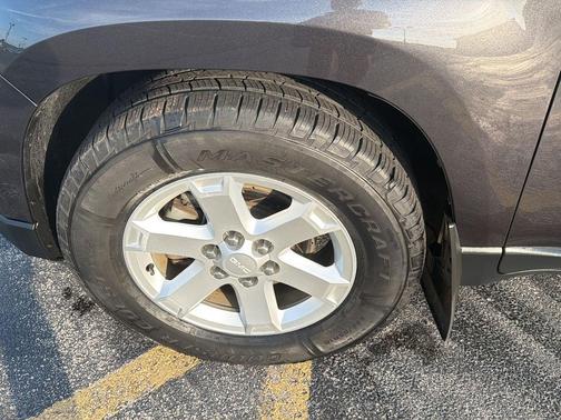 Iridium Metallic 2016 GMC Acadia SLE-2