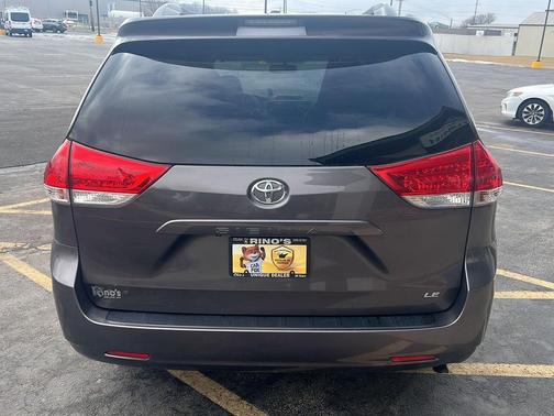 2012 Toyota Sienna LE