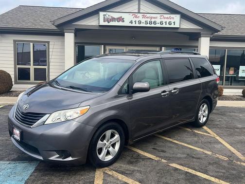 2012 Toyota Sienna LE
