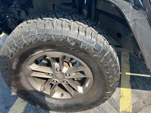 Black Clearcoat 2016 Jeep Wrangler 75th Anniversary