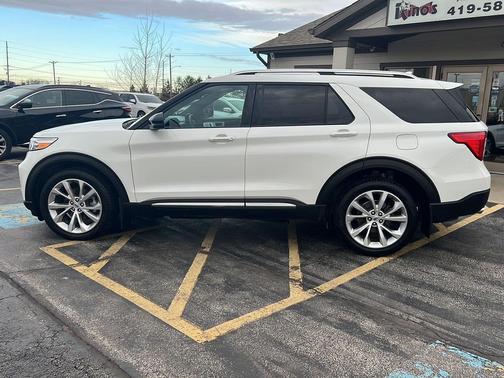 2023 Ford Explorer Platinum