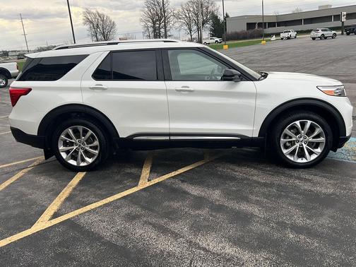 2023 Ford Explorer Platinum