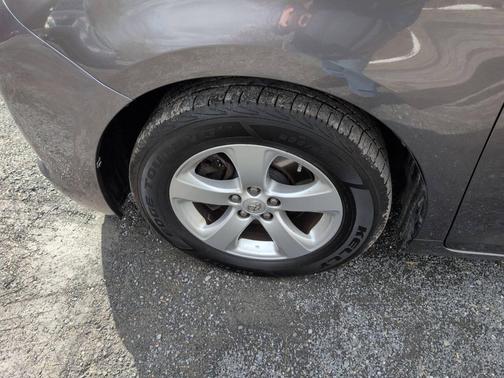 2013 Toyota Sienna LE