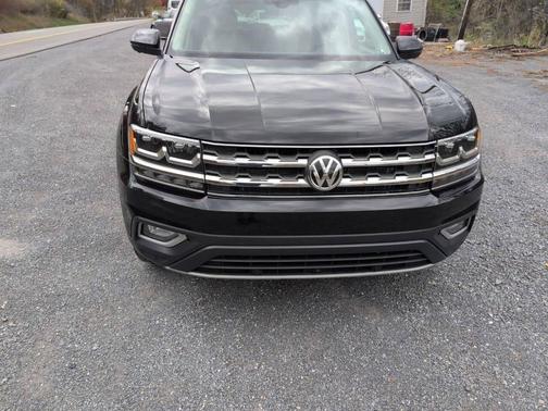 2018 Volkswagen Atlas 3.6L SEL Premium