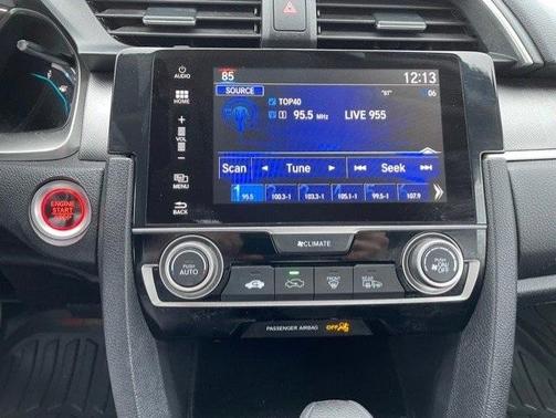 Photo 2 of 19 of 2017 Honda Civic EX