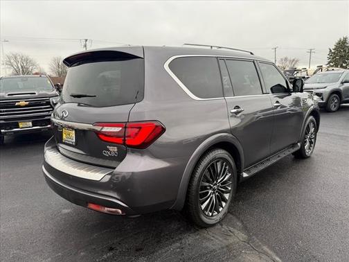2022 INFINITI QX80 Luxe