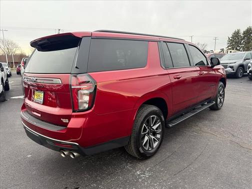 2022 Chevrolet Suburban 4WD Z71