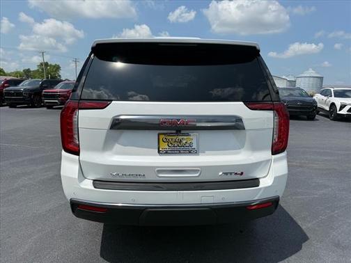 2023 GMC Yukon XL AT4