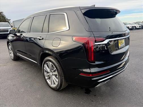 2025 Cadillac XT6 Premium Luxury FWD