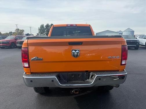 2017 RAM 2500 Big Horn Crew Cab 4x4 6'4' Box